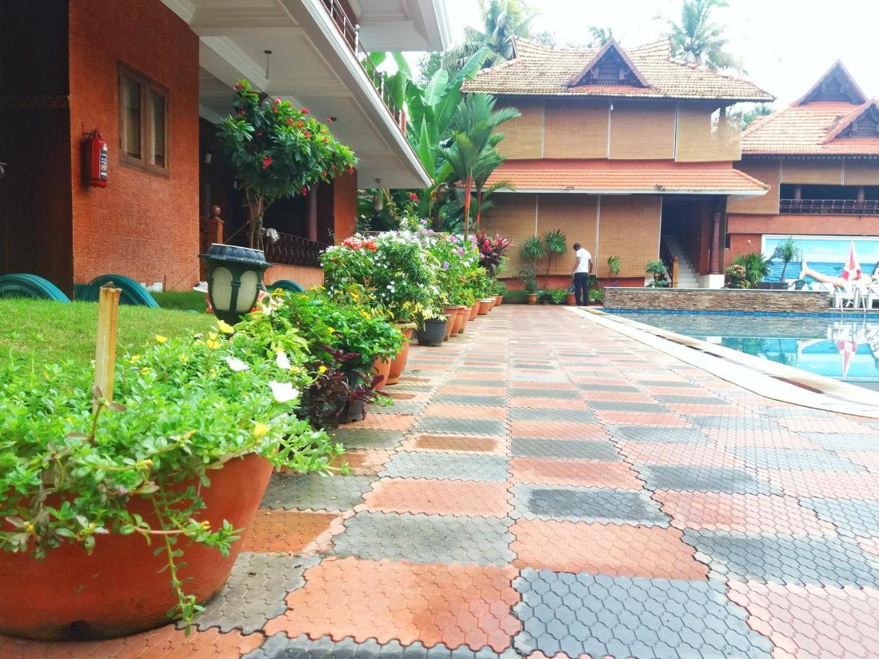 Nikhil Ayurvedic Heritage Varkala Exterior foto