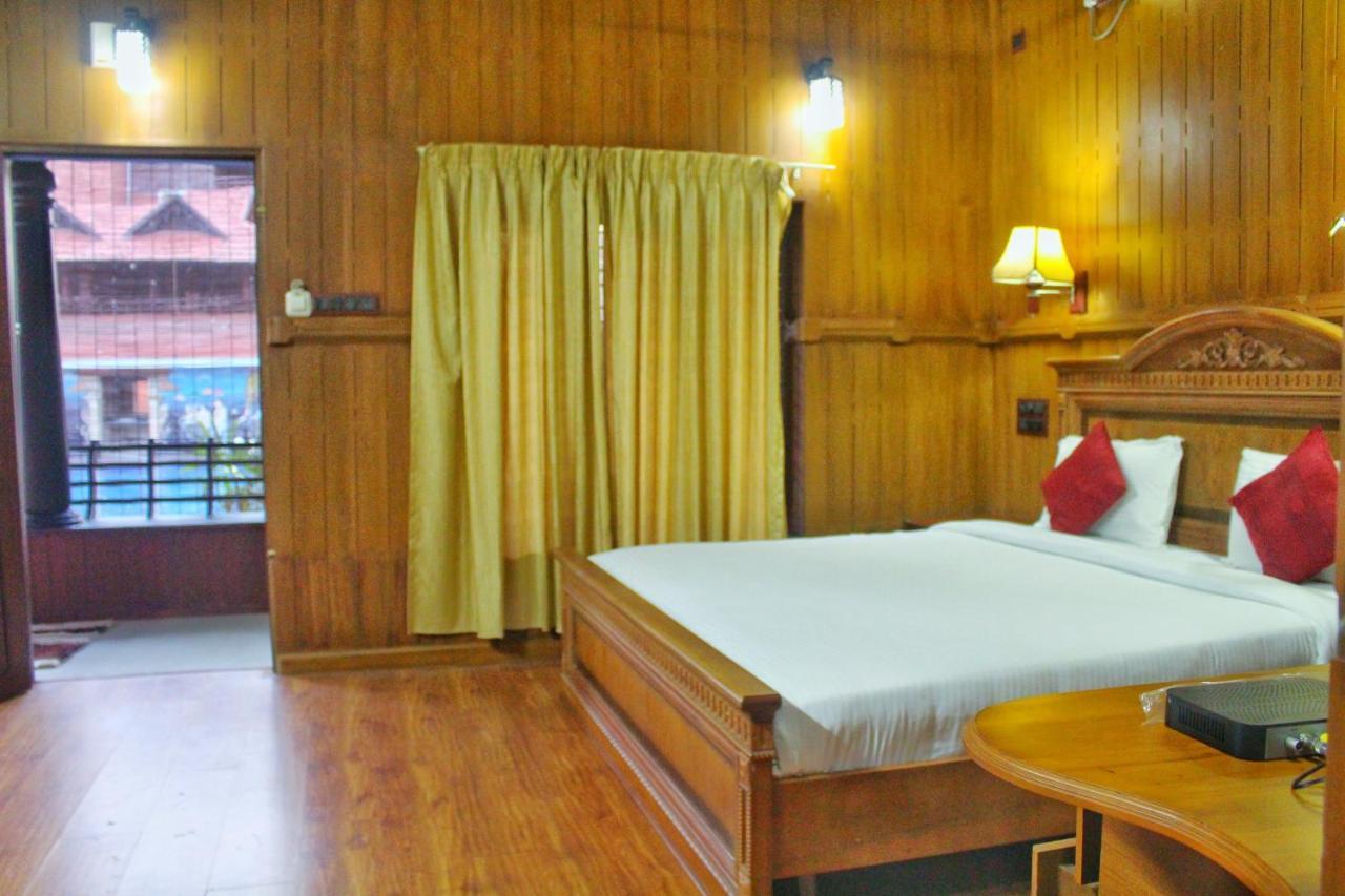 Nikhil Ayurvedic Heritage Varkala Exterior foto